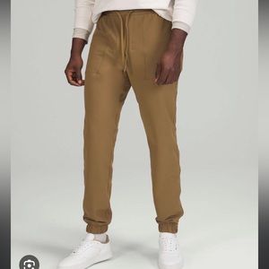 Lululemon ABC Jogger (shorter length)